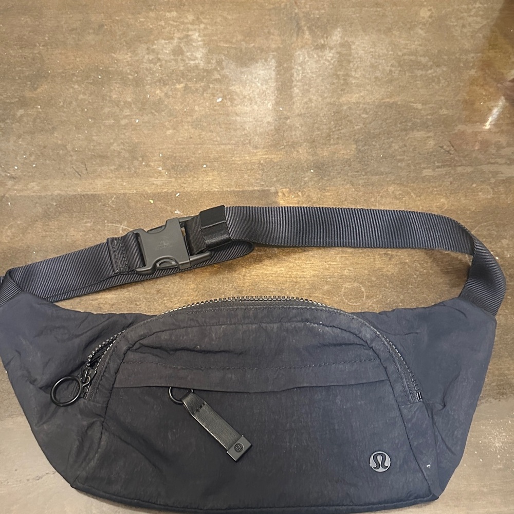 lululemon athletica Charcoal Belt Bag